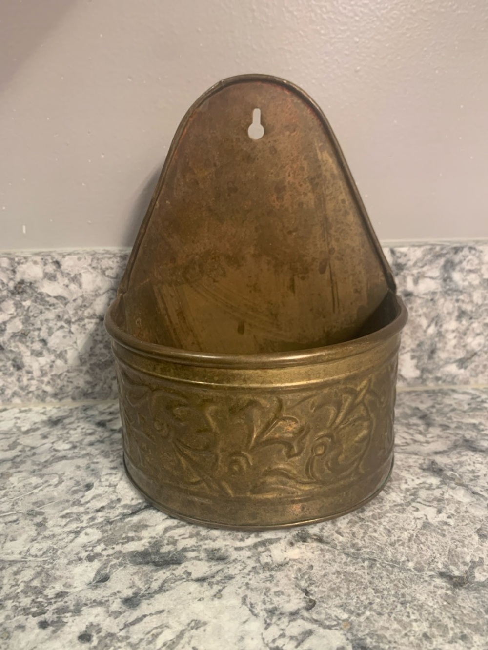 Antique-Style Brass Wall Pocket Planter - Gold